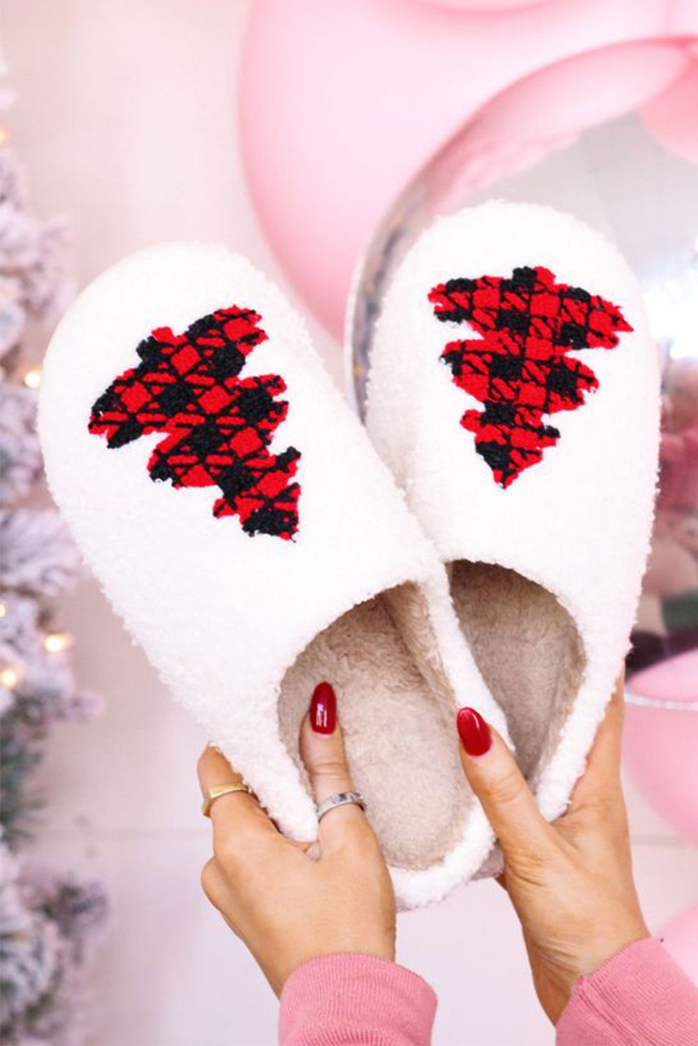 White Valentines Day Hearts Print Plush House Slippers