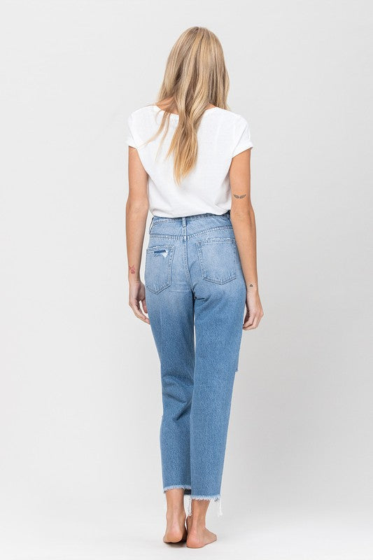 DISTRESSED RAW HEM MOM JEANS