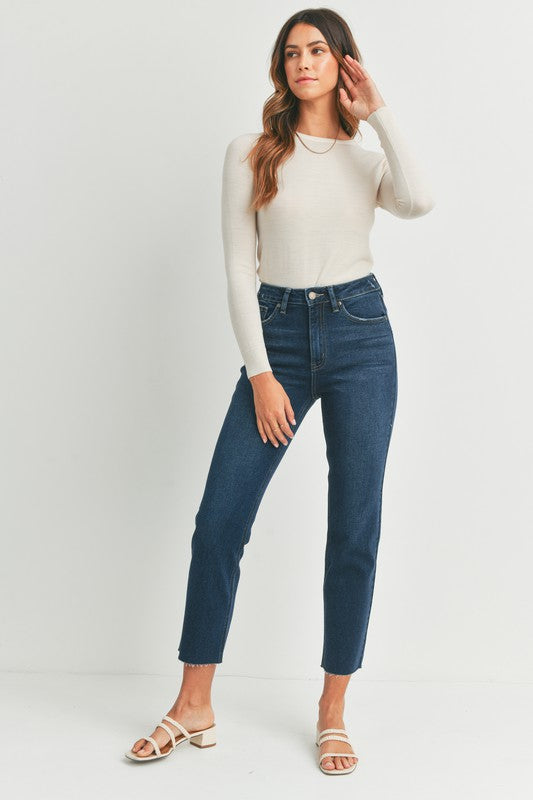 CUT OFF STRAIGHT LEG JEANS