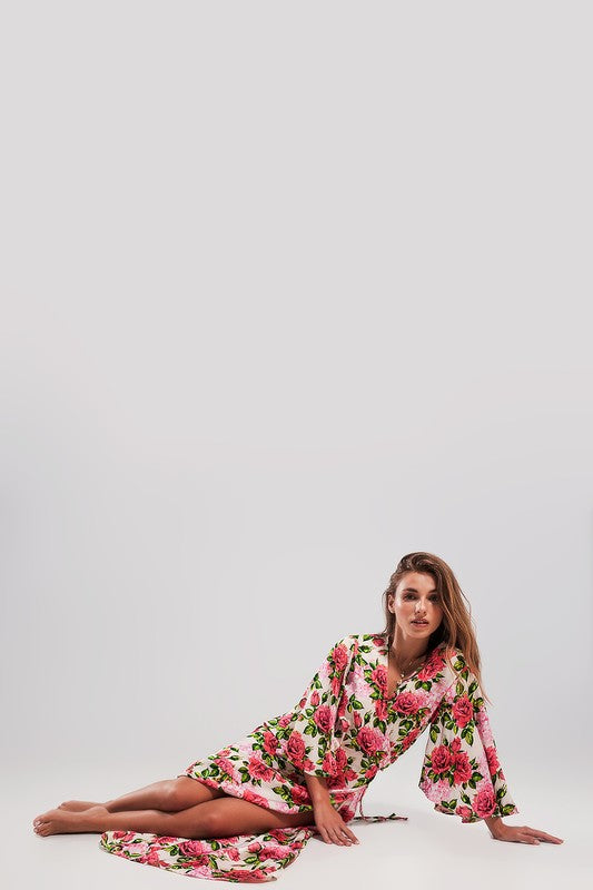 FLUTTER SLEEVE MAXI DRESS IN FLORAL PRINT