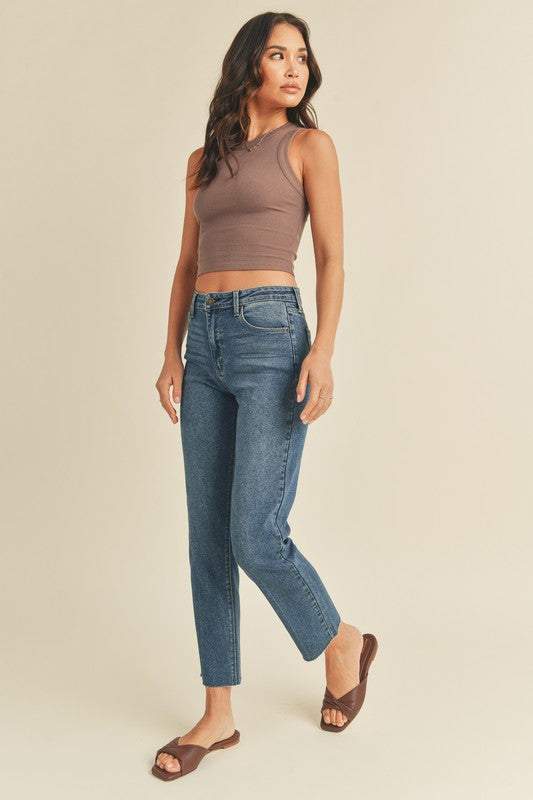 CLASSIC STRAIGHT JEANS