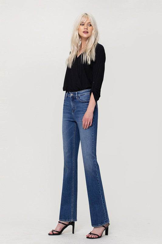 HIGH RISE STRETCH SLIM BOOTSCUT