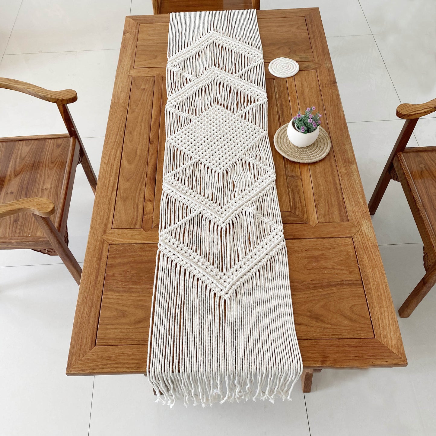 Factory Direct Sale Ins Nordic Table Runner Bohemia Hand-Woven Table Runner Tapestry Rope Woven Living Room Table Customization