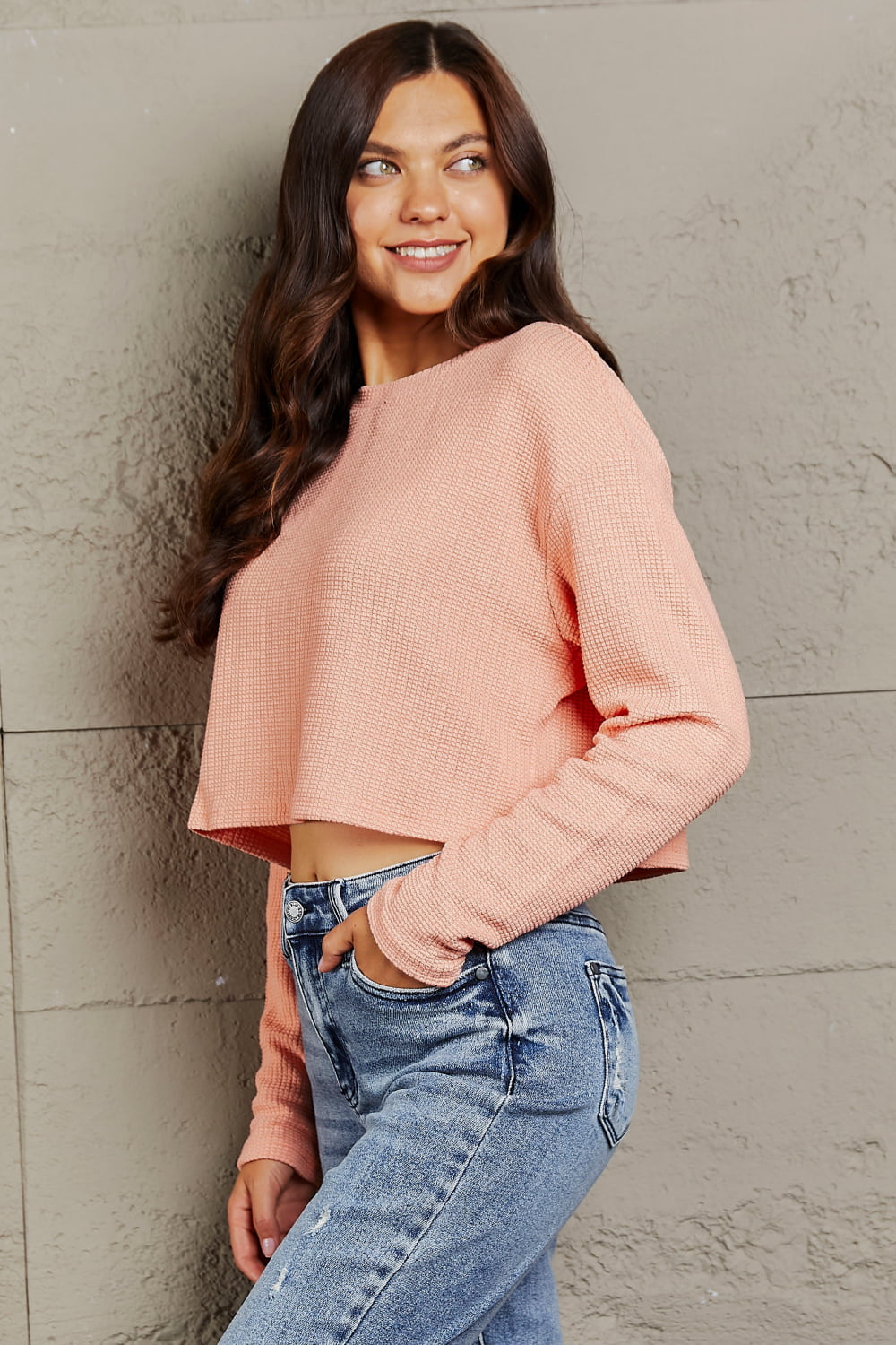 Round Neck Long Sleeve Cropped T-Shirt