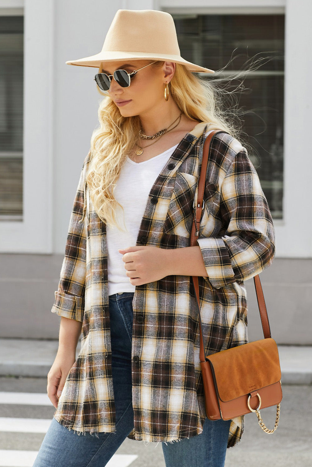 Plus Size Plaid Curved Hem Button Front Shirt