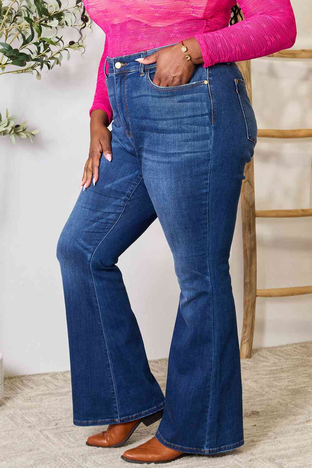 Judy Blue “Fabulous”Full Size Flare Jeans with Pockets