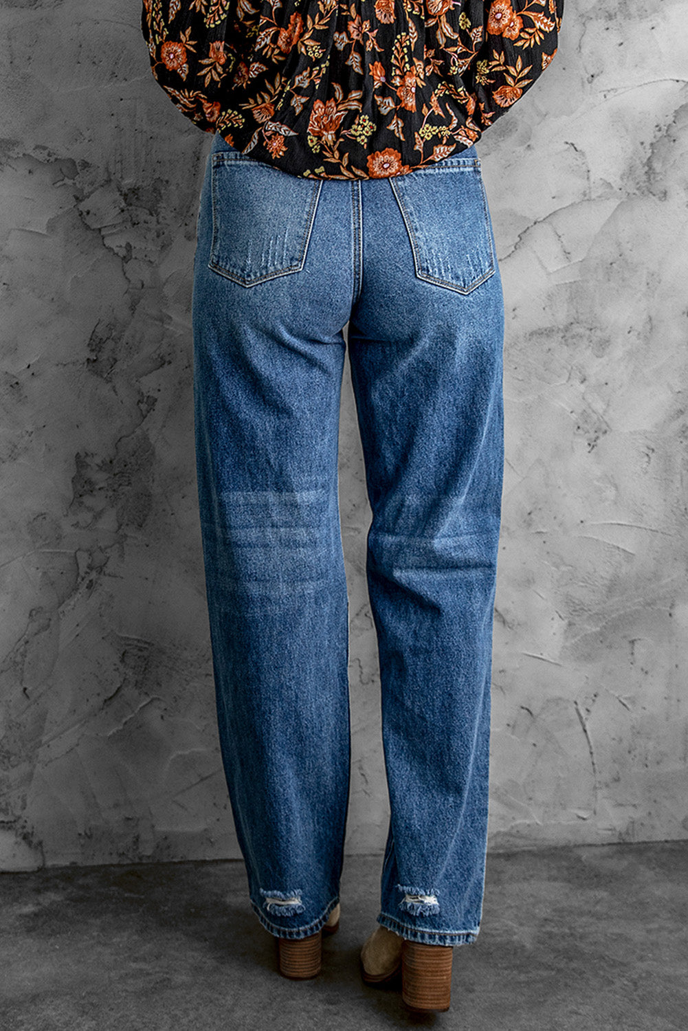 Distressed High Waist Jeans with Pockets